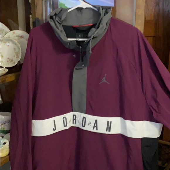jordan pullover windbreaker